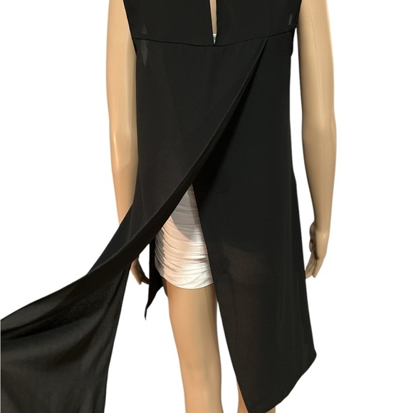 Elegant Black sheer Sleeveless Dress - Picture 4 of 5